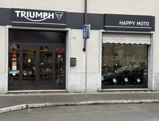 Concessionaria Happy Moto Triumph a Torino, che espone moto Triumph e offre servizi per motociclisti, accessori e ricambi.
