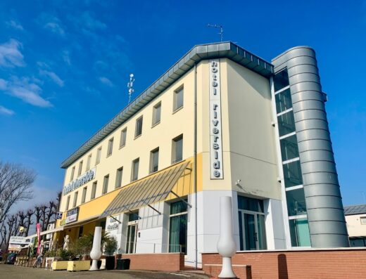 Hotel Riverside
