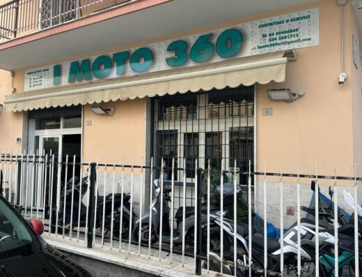 I MOTO 360: Concessionaria moto a Roma con modelli QJ MOTOR, SYM e TVS MOTOR. Esposizione di moto e scooter in vendita.