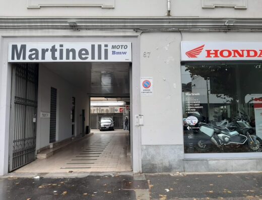 Martinelli Moto BMW e Honda, concessionario moto con vendita di moto nuove, usate, abbigliamento, ricambi e servizi