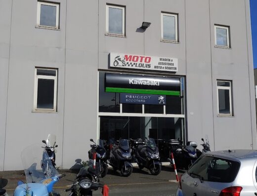 Moto Louis concessionario moto e scooter, vendita e assistenza Kawasaki, Peugeot e Kymco. Ampia scelta di motocicli e scooter nuovi ed usati.
