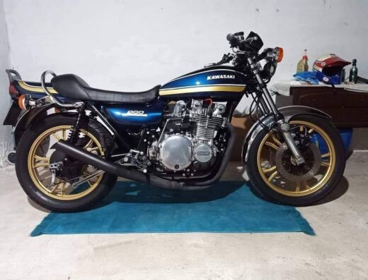 Ok Moto: Kawasaki Z900 vintage blu e oro, un classico intramontabile per appassionati di moto d'epoca e customizzazioni