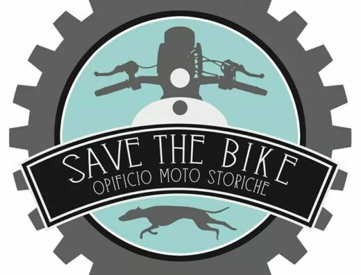 Logo di Opificio Moto Storiche - Save The Bike, con silhouette di moto d'epoca, ingranaggio, e levriero. Restauro e vendita moto storiche.