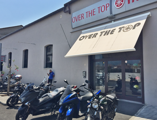 Over The Top Concessionaria Ufficiale Yamaha: esposizione di moto Yamaha, scooter e accessori originali presso la concessionaria. Servizi di vendita, assistenza e ricambi disponibili.
