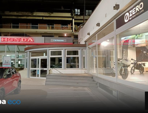 Palomba Eco, concessionaria ufficiale Zero Motorcycles e Honda. Vetrina con moto elettriche Zero, accessori e veicolo Honda in esposizione.