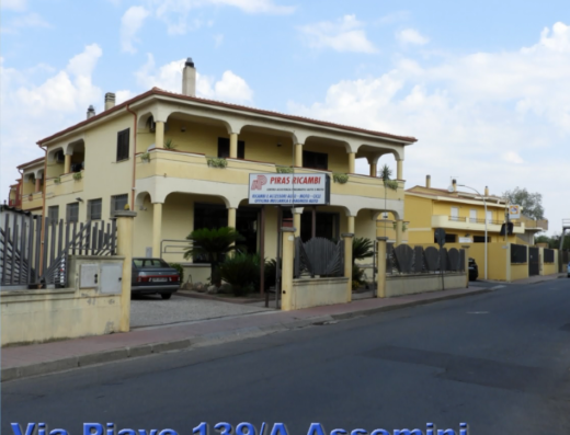 Piras Ricambi ad Assemini: negozio di ricambi e accessori per moto, auto, cicli. Officina meccanica e revisioni auto