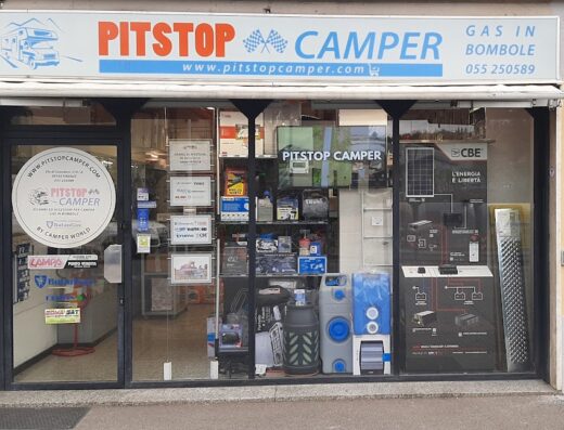 Pit Stop Camper di Leonardo Niccoli