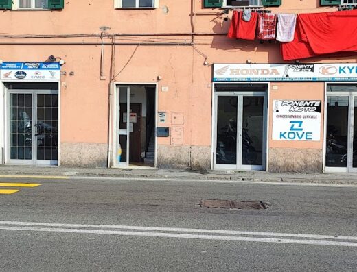 Ponente Moto Genova: Concessionaria moto multimarca con vendita di moto Honda, Kymco e Kove, abbigliamento tecnico e accessori moto
