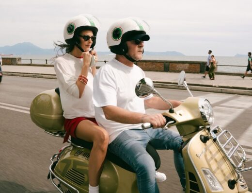 Rent Vespa Sprint Srl – Vespa Enjoy – Vespa tours and rental in Naples