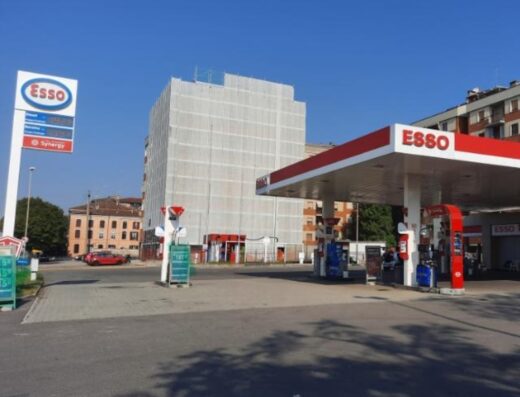 Stazione di servizio ESSO Verona
