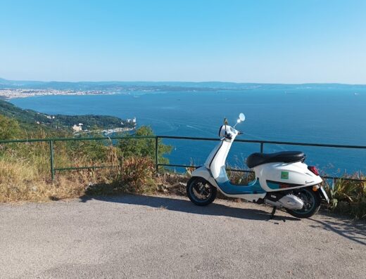 Verso Oriente – Vespa Rent Airbnb