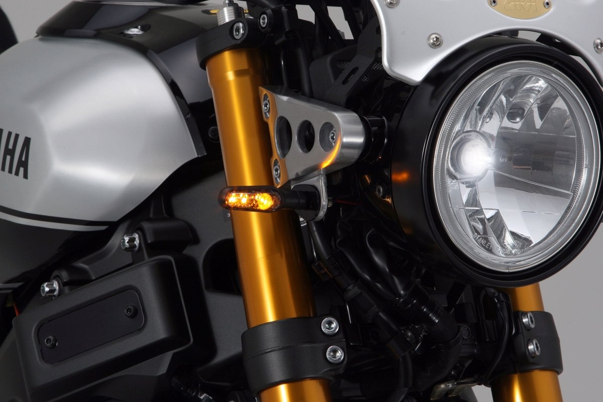 Cp.indicatori direzione alluminio LED "D-LIGHT" - E-MARKED Daytona - Q 2 Cp.indicatori direzione alluminio LED "D-LIGHT" - E-MARKED Daytona - Q - immagine 2