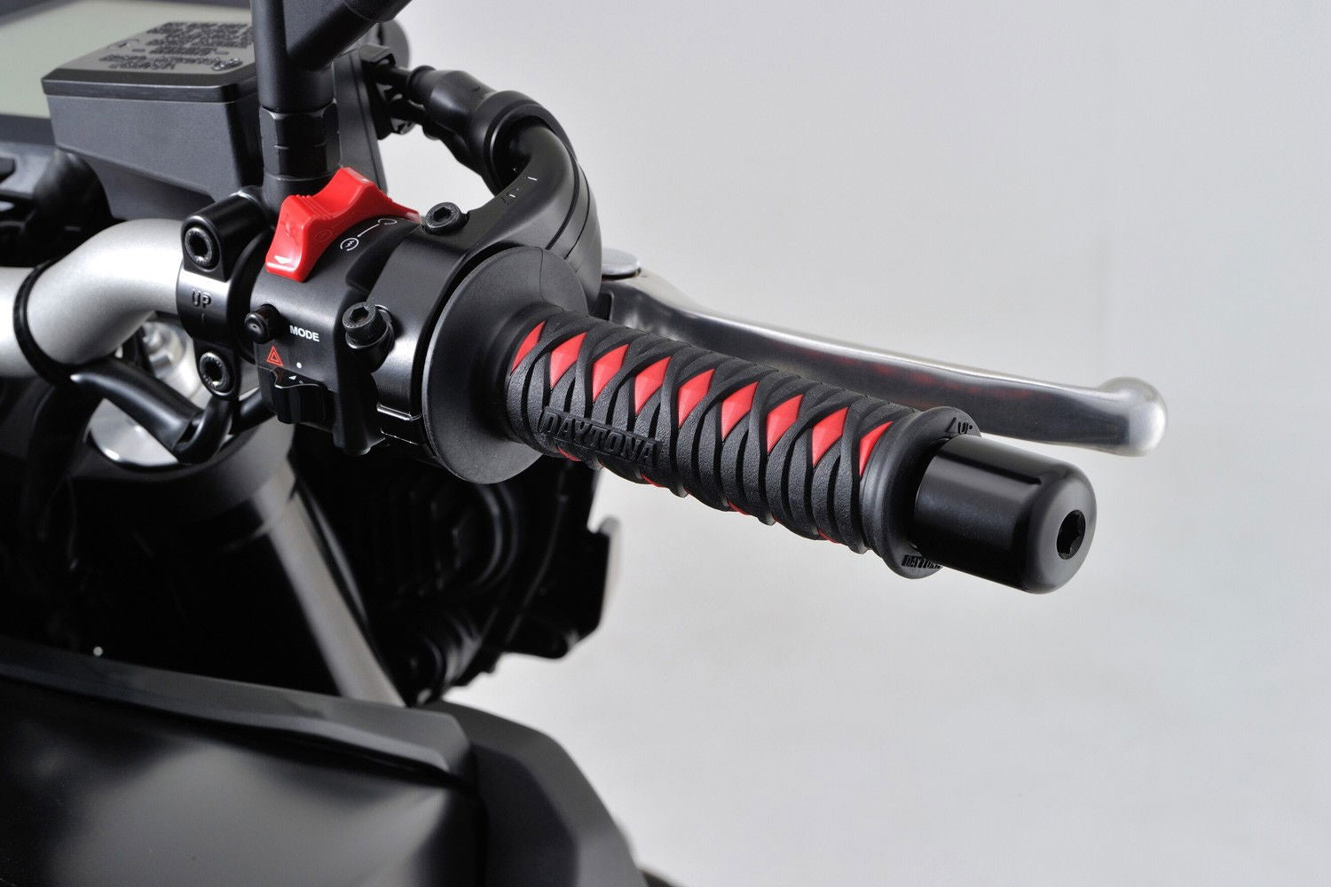 Cp.manopole GRIPPY GRIP GGD-KATANA, finale aperto Daytona - Qualità Pr 1 Cp.manopole GRIPPY GRIP GGD-KATANA, finale aperto Daytona - Qualità Pr
