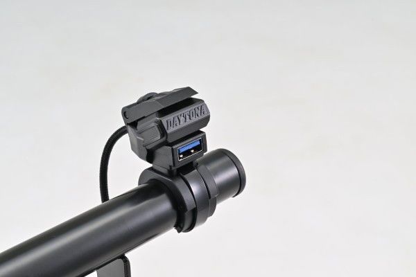 Daytona Alimentatore USB-A QC3.0 per Manubrio Moto - QuickCharge, Omol 6 Daytona Alimentatore USB-A QC3.0 per Manubrio Moto - QuickCharge, Omol - immagine 6