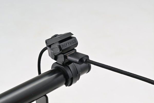 Daytona Alimentatore USB-A QC3.0 per Manubrio Moto - QuickCharge, Omol 3 Daytona Alimentatore USB-A QC3.0 per Manubrio Moto - QuickCharge, Omol - immagine 3