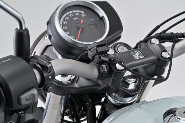 Daytona Alimentatore USB-A QC3.0 per Manubrio Moto - QuickCharge, Omol 1 Daytona Alimentatore USB-A QC3.0 per Manubrio Moto - QuickCharge, Omol