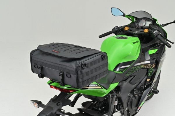 Daytona HenlyBegins Zaino a Bisaccia 20L Nero DH-768 - 2-Way Poliester 7 Daytona HenlyBegins Zaino a Bisaccia 20L Nero DH-768 - 2-Way Poliester - immagine 7