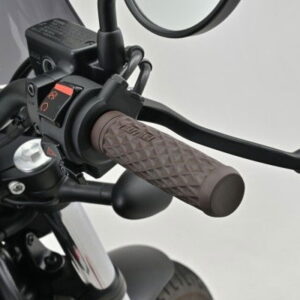 Daytona Manopole GGDI-GRID FOR1 - 127 mm, Finale Chiuso - Nero, Marron