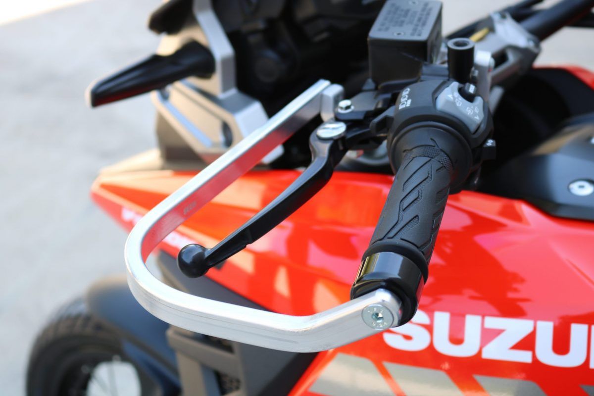 Kit montaggio paramani - due punti di fissaggio - Suzuki DL 250 V-Stor 4 Kit montaggio paramani - due punti di fissaggio - Suzuki DL 250 V-Stor - immagine 4
