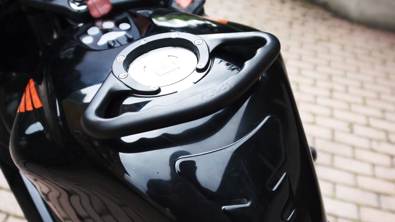 Maniglia passeggero senza viti per Kawasaki A-Sider - Qualità Professi 2 Maniglia passeggero senza viti per Kawasaki A-Sider - Qualità Professi - immagine 2
