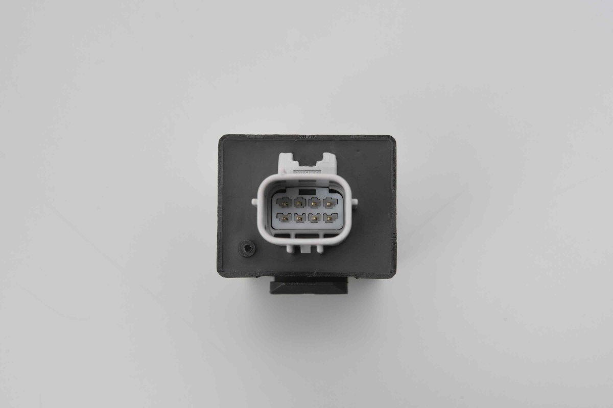 Relay con connettore 0.1-100W - DC12V 8P per HONDA con luci posizione/ 2 Relay con connettore 0.1-100W - DC12V 8P per HONDA con luci posizione/ - immagine 2