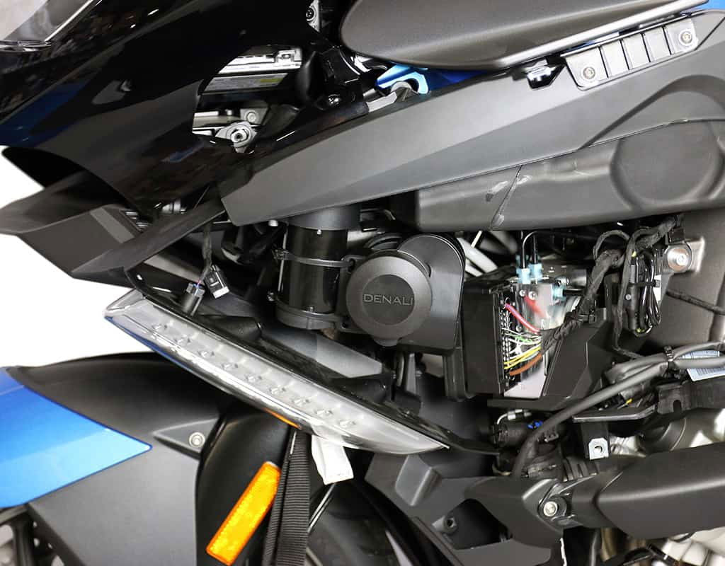 Supporto per montaggio SoundBomb - K1600GT'11-'22 DENALI - Sicurezza P 1 Supporto per montaggio SoundBomb - K1600GT'11-'22 DENALI - Sicurezza P