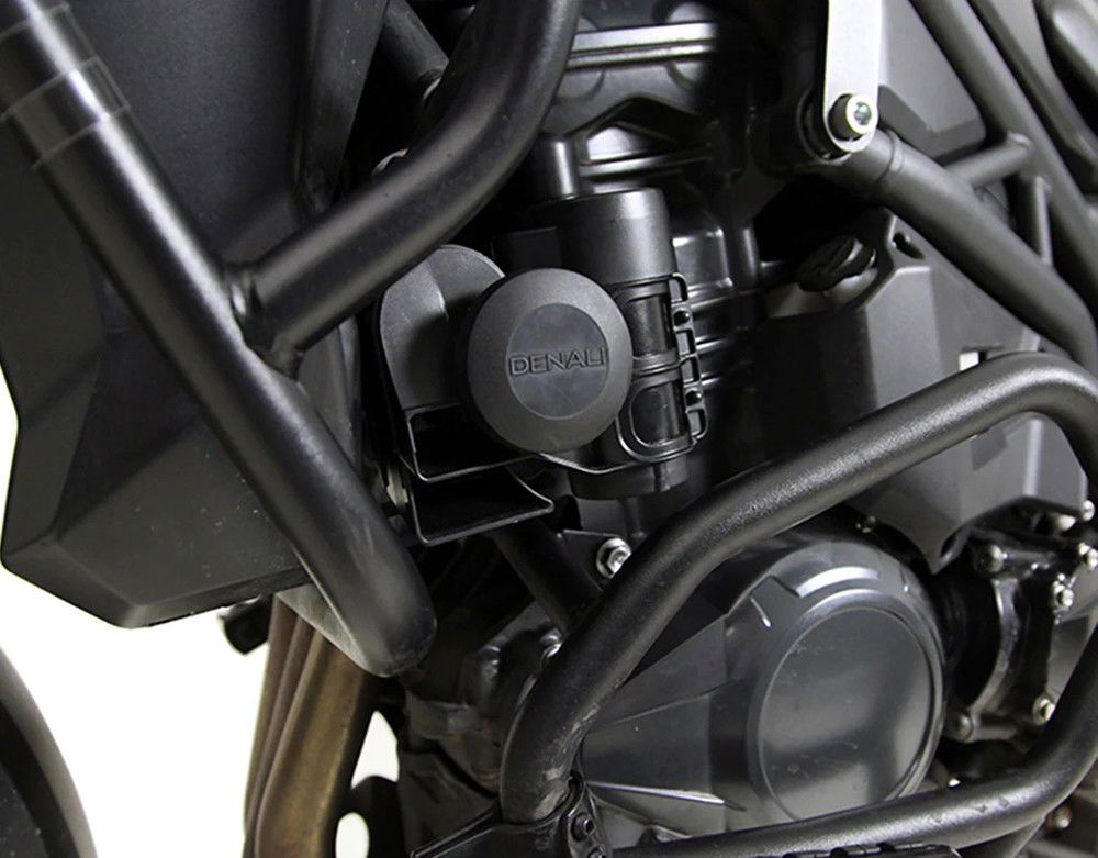 Supporto per montaggio SoundBomb - Triumph Tiger Explorer 1200 '12-'14 1 Supporto per montaggio SoundBomb - Triumph Tiger Explorer 1200 '12-'14