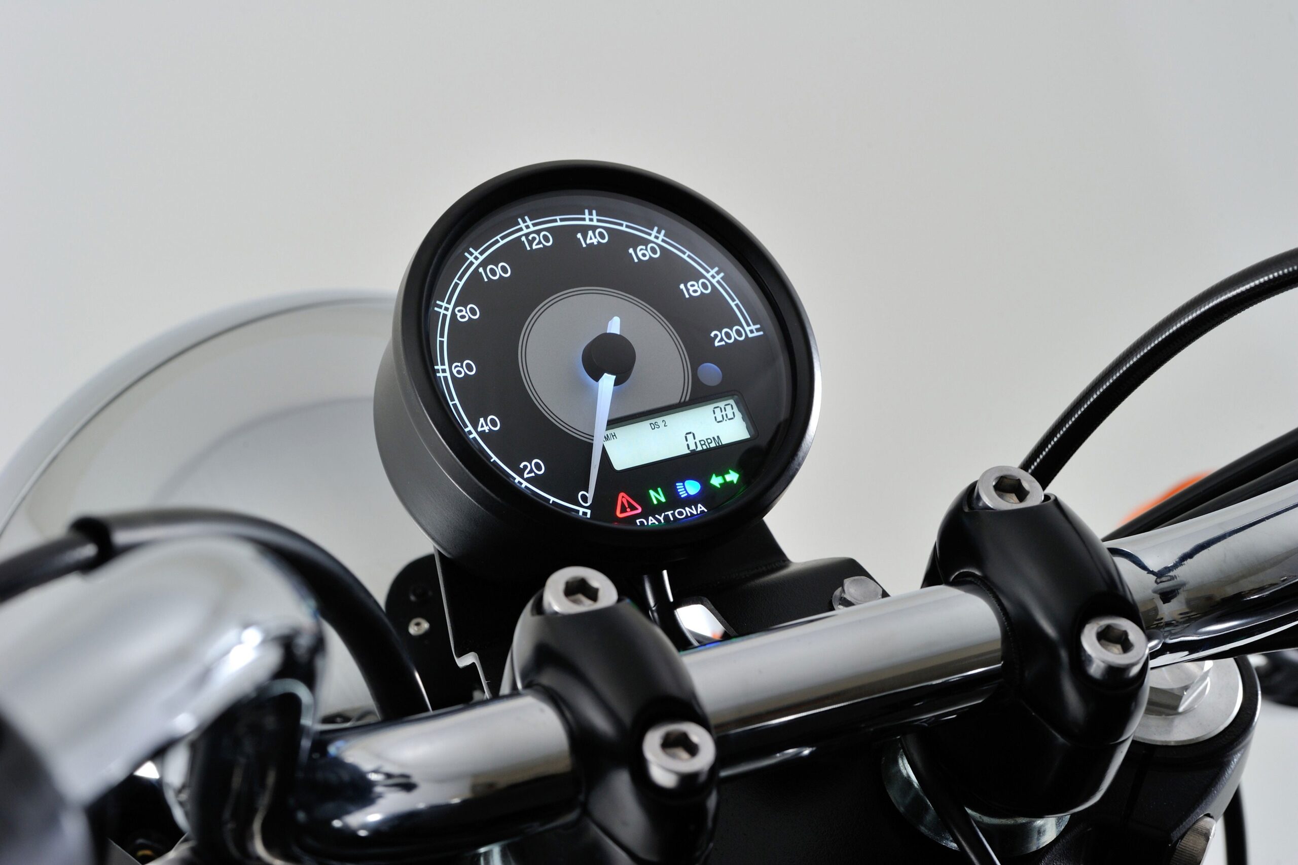 Tachimetro analogico elettronico VELONA diam.80 200KMH, + RPM in LCD, 1 Tachimetro analogico elettronico VELONA diam.80 200KMH, + RPM in LCD,