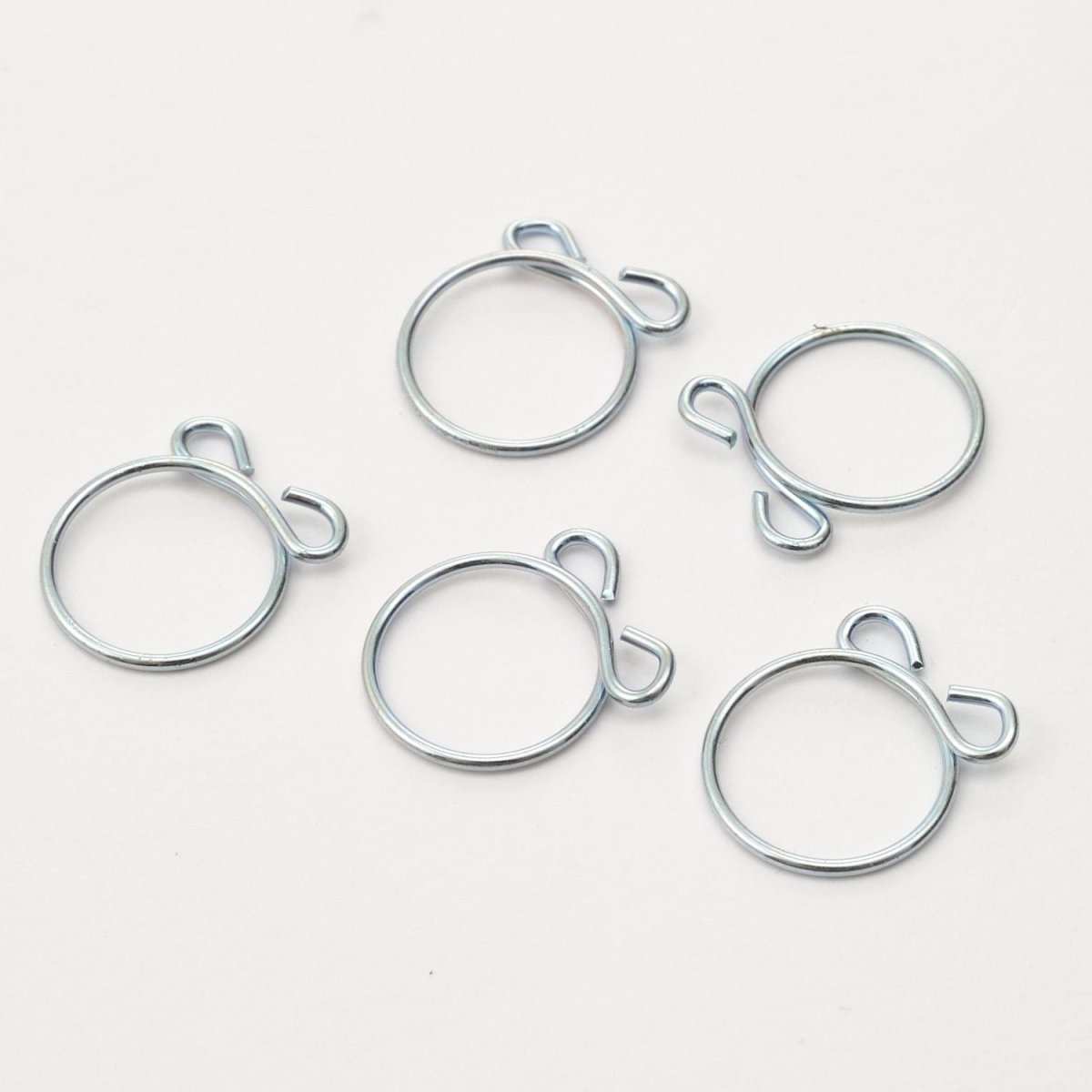 Tubo carburante a 2 strati per moto ID.10mm/OD.15mm, 1M, con 5 clips D 2 Tubo carburante a 2 strati per moto ID.10mm/OD.15mm, 1M, con 5 clips D - immagine 2