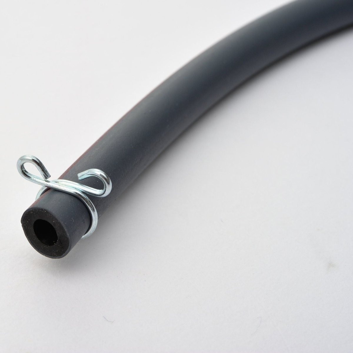 Tubo carburante a 2 strati per moto ID.4mm/OD.8mm, 1M, con 5 clips Day 3 Tubo carburante a 2 strati per moto ID.4mm/OD.8mm, 1M, con 5 clips Day - immagine 3