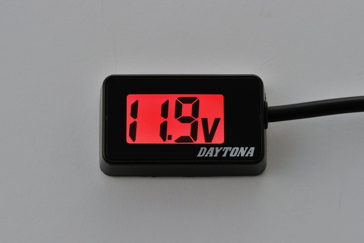Voltmetro compatto 7.5 - 18 V Daytona - Qualità Professionale 2 Voltmetro compatto 7.5 - 18 V Daytona - Qualità Professionale - immagine 2
